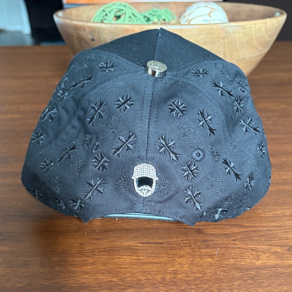 Black Embellished Logo Cap Last Edmon, Dreams come true, Barbas Records - Picture 3 of 7